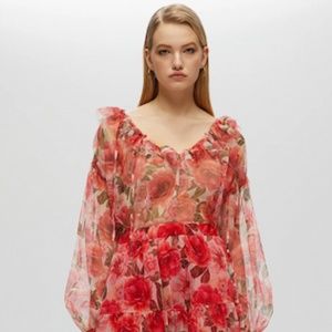 BRAND NEW MADE IN ITALY MATCHING SHEER ROSE PRINT BLOUSE AND SKIRT SIZE S